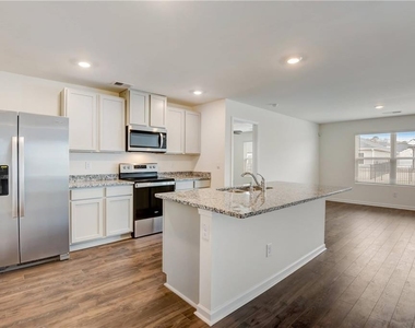 257 Bur Oak Bend - Photo Thumbnail 3
