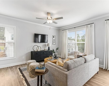 4005 Sunfish Lane - Photo Thumbnail 4