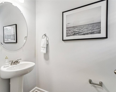 4005 Sunfish Lane - Photo Thumbnail 12