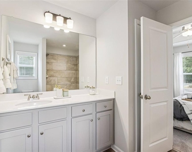4005 Sunfish Lane - Photo Thumbnail 15