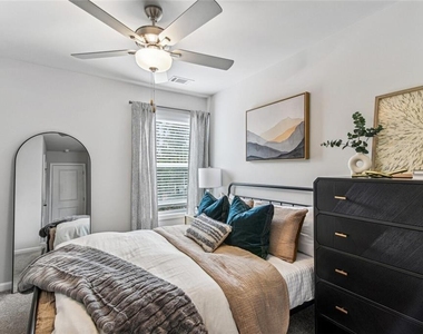 4005 Sunfish Lane - Photo Thumbnail 16