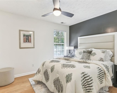 859 Springchase Drive - Photo Thumbnail 19