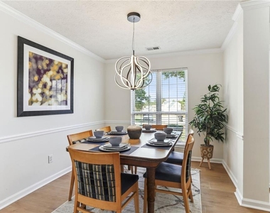859 Springchase Drive - Photo Thumbnail 3
