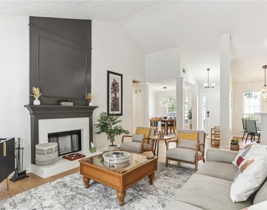 859 Springchase Drive - Photo Thumbnail 7