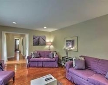 841 Artwood Road Ne - Photo Thumbnail 6