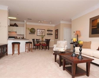 3920 Club Drive - Photo Thumbnail 2