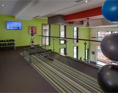 641 North Avenue Ne - Photo Thumbnail 26