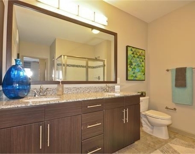 641 North Avenue Ne - Photo Thumbnail 12
