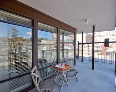 641 North Avenue Ne - Photo Thumbnail 19