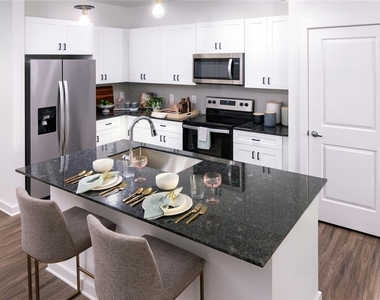 5617 Oakley Industrial Boulevard - Photo Thumbnail 15