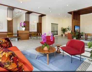 1099 Boulevard Se - Photo Thumbnail 9