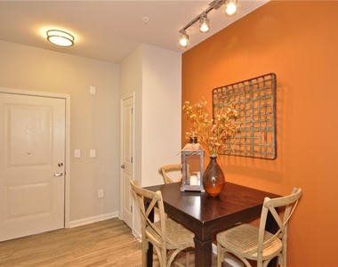 1796 Satellite Boulevard - Photo Thumbnail 2