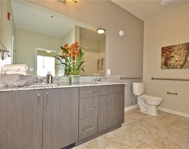 1796 Satellite Boulevard - Photo Thumbnail 13