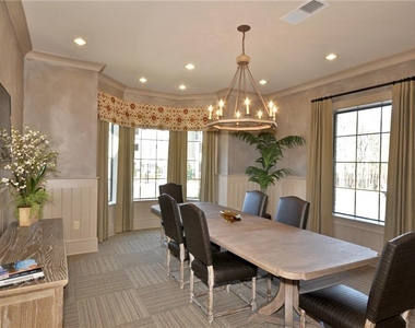 1796 Satellite Boulevard - Photo Thumbnail 25