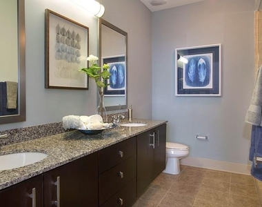 525 Glen Iris Drive - Photo Thumbnail 9