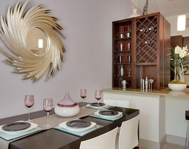 525 Glen Iris Drive - Photo Thumbnail 1
