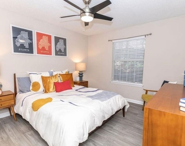 300 Deering Road - Photo Thumbnail 2