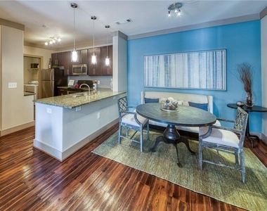 11000 Lakefield Drive - Photo Thumbnail 2