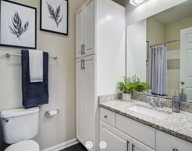 9700 Medlock Crossing Parkway - Photo Thumbnail 5