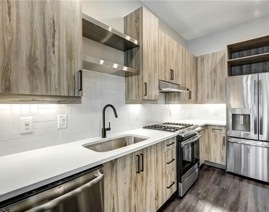1084 Howell Mill Road Nw - Photo Thumbnail 4