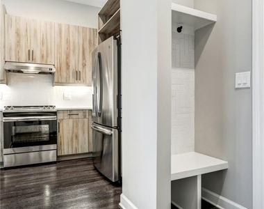1084 Howell Mill Road Nw - Photo Thumbnail 8