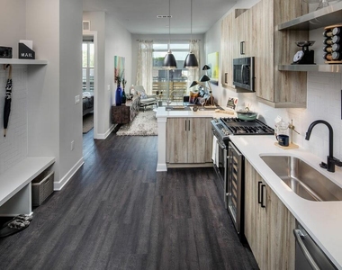 1084 Howell Mill Road Nw - Photo Thumbnail 9