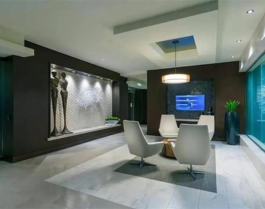 1010 W Peachtree Street Nw - Photo Thumbnail 20