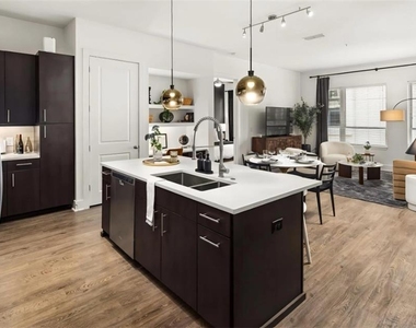 1010 W Peachtree Street Nw - Photo Thumbnail 2