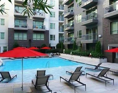 1010 W Peachtree Street Nw - Photo Thumbnail 31