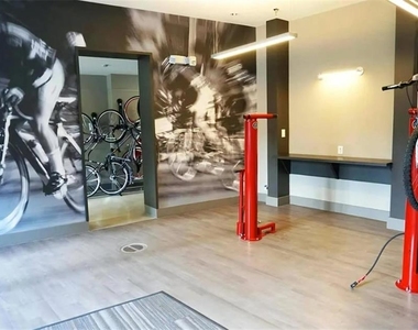 1010 W Peachtree Street Nw - Photo Thumbnail 23