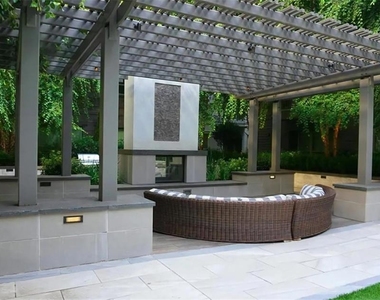 1010 W Peachtree Street Nw - Photo Thumbnail 22