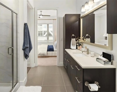1010 W Peachtree Street Nw - Photo Thumbnail 10