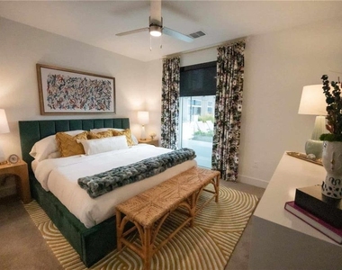 505 Courtland Street Ne - Photo Thumbnail 6