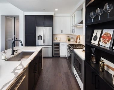 1000 Park Avenue Ne - Photo Thumbnail 6