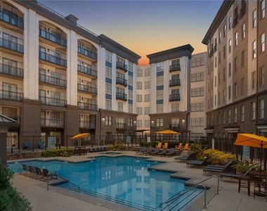 960 E Paces Ferry Road - Photo Thumbnail 22
