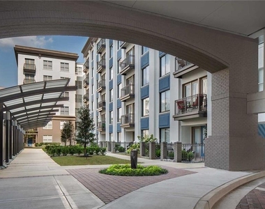 960 E Paces Ferry Road - Photo Thumbnail 21
