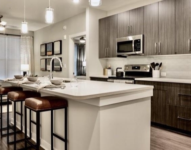 800 Galleria Parkway - Photo Thumbnail 1