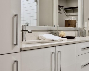 800 Galleria Parkway - Photo Thumbnail 10