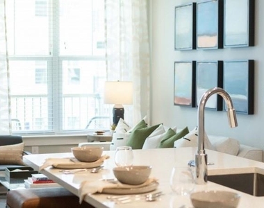 800 Galleria Parkway - Photo Thumbnail 4