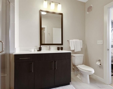 299 North Highland Avenue - Photo Thumbnail 16
