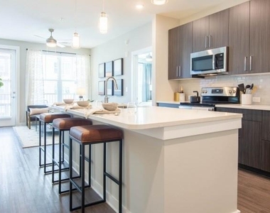 800 Galleria Parkway - Photo Thumbnail 1