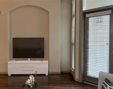 1045 Old Peachtree Road Nw - Photo Thumbnail 7