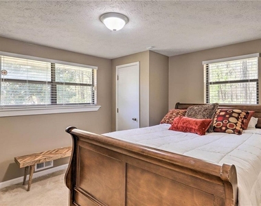 6207 Moss Drive - Photo Thumbnail 26