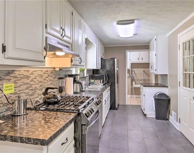 6207 Moss Drive - Photo Thumbnail 33