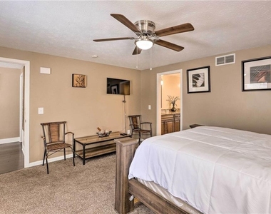 6207 Moss Drive - Photo Thumbnail 39