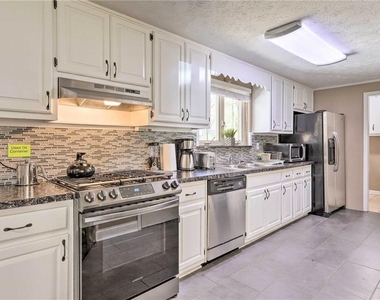 6207 Moss Drive - Photo Thumbnail 27