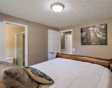 6207 Moss Drive - Photo Thumbnail 18