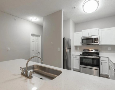 2158 Cumberland Parkway - Photo Thumbnail 2