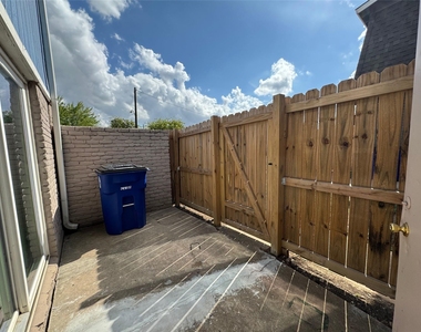 4810 West Wind Trl - Photo Thumbnail 18