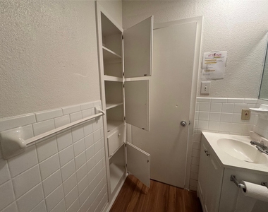 4810 West Wind Trl - Photo Thumbnail 10